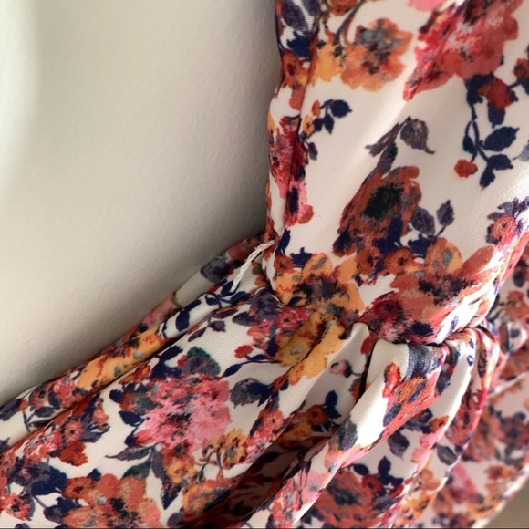 Floral Colorful Summer Mini Dress with belt - Picture 15 of 16